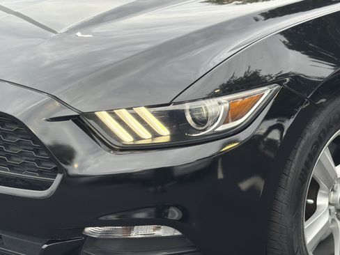 Used 2016 Ford Mustang Coupe RWD image 6
