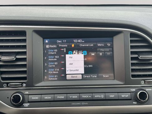 Used 2018 Hyundai Elantra SEL image 9