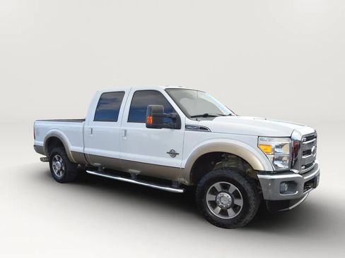 Used 2011 Ford F250 Lariat w/ Lariat Interior Pkg AWD/4WD image 10