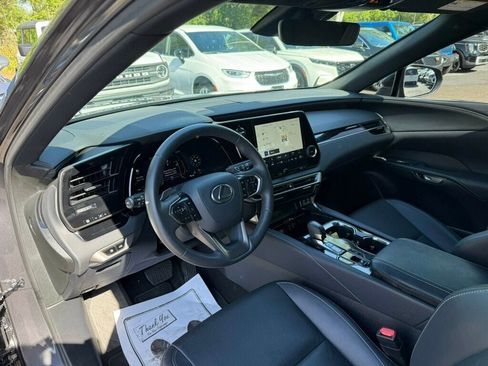 Used 2025 Lexus RX 350 FWD w/ Technology Package image 3