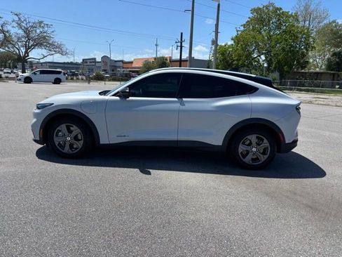 Used 2023 Ford Mustang Mach-E Select image 4