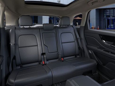 New 2026 Lincoln Corsair Premiere image 11