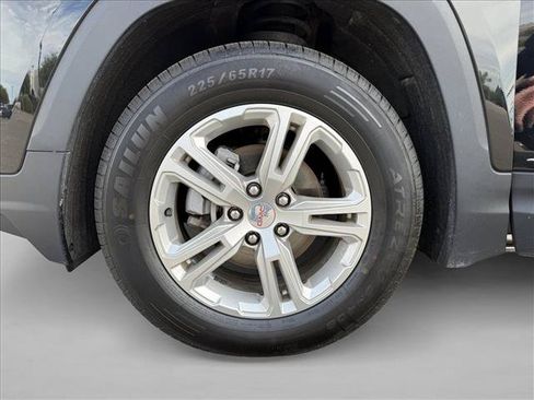 Used 2024 GMC Terrain SLE AWD/4WD image 26