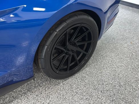 Used 2017 Ford Mustang GT w/ GT Performance Package RWD image 33