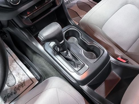 Used 2018 Chevrolet Colorado W/T w/ WT Convenience Package image 25