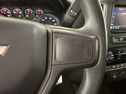Used 2020 Chevrolet Silverado 1500 Custom w/ Custom Value Package AWD/4WD image 16