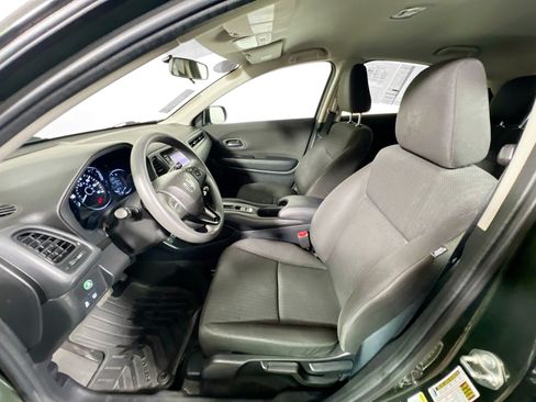 Used 2016 Honda HR-V LX image 14