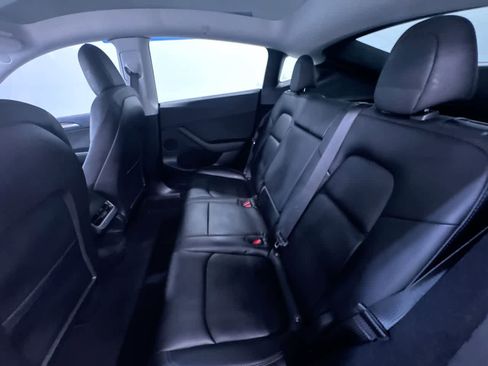 Used 2023 Tesla Model Y Long Range image 34