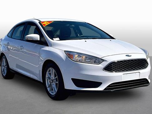 Used 2017 Ford Focus SE image 10