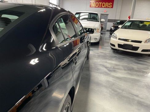 Used 2014 Dodge Charger SRT8 w/ Harman/Kardon Audio Group image 11