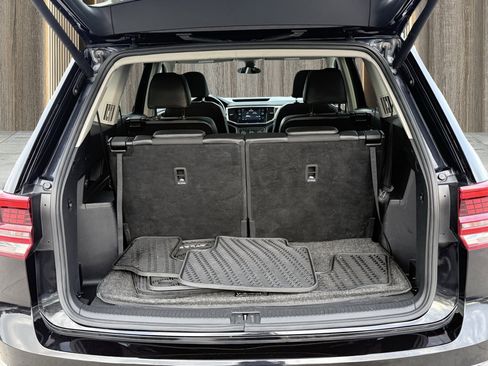 Used 2018 Volkswagen Atlas SEL Premium image 14