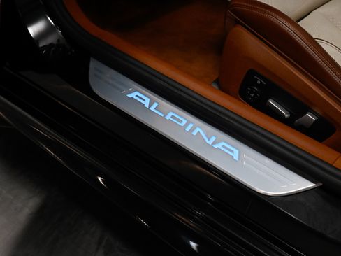 Used 2023 BMW ALPINA B8 xDrive Gran Coupe AWD/4WD image 21