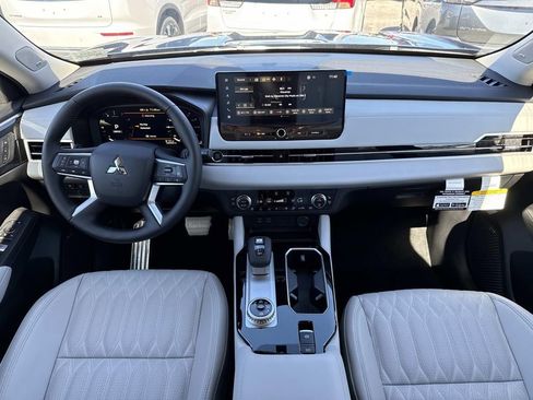 New 2026 Mitsubishi Outlander SEL AWD/4WD image 18