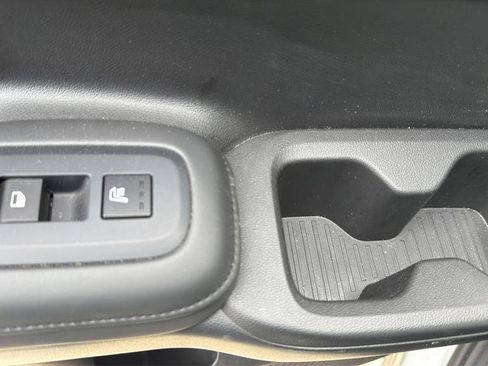 Used 2025 Hyundai Santa Fe Limited AWD/4WD image 22
