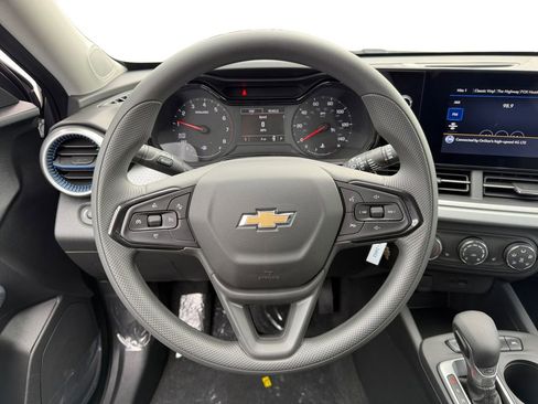New 2026 Chevrolet Trax LS w/ LS Convenience Package FWD image 12