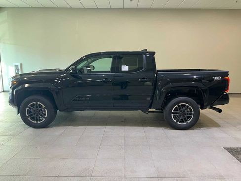 New 2026 Toyota Tacoma TRD Sport AWD/4WD image 3