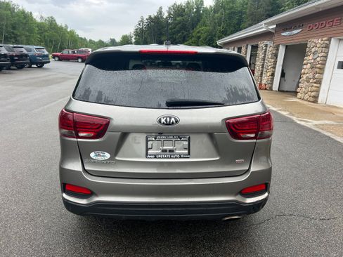 Used 2019 Kia Sorento AWD image 6