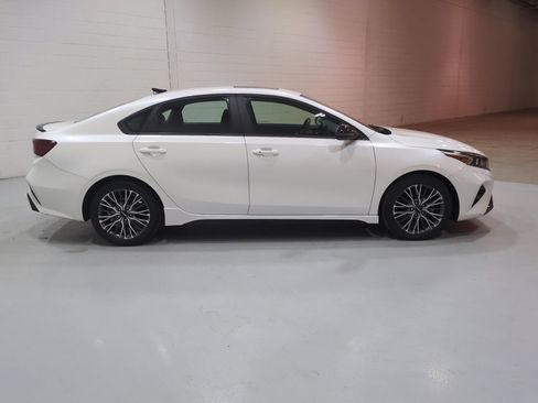 Certified 2024 Kia Forte GT-Line w/ GT-Line Premium Package FWD image 2