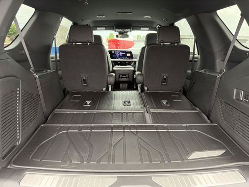 New 2026 Chevrolet Tahoe Premier AWD/4WD image 9