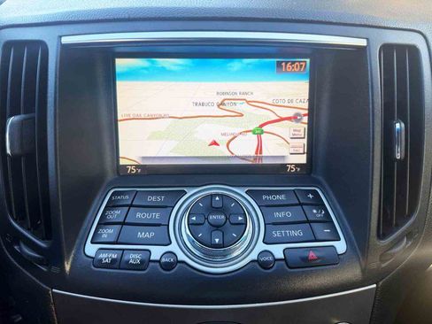 Used 2011 INFINITI G37 Journey w/ Premium Pkg image 24