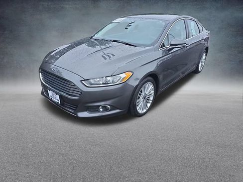 Used 2016 Ford Fusion SE w/ Equipment Group 202A AWD/4WD image 3