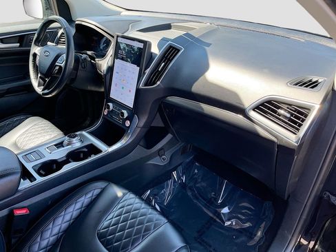 Used 2024 Ford Edge Titanium AWD/4WD image 35