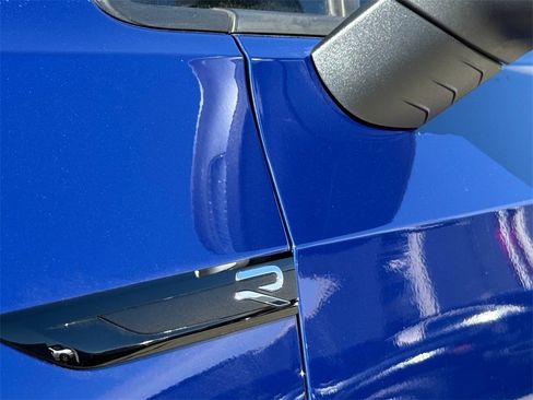 Used 2024 Volkswagen Golf R image 5