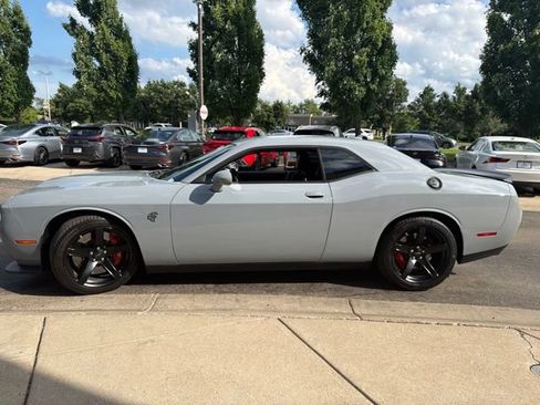 Used 2021 Dodge Challenger SRT Hellcat w/ Plus Package RWD image 4