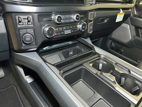 New 2026 Ford F250 Lariat w/ Lariat Ultimate Package AWD/4WD image 34