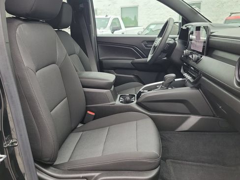 Used 2026 Chevrolet Colorado Trail Boss AWD/4WD image 18