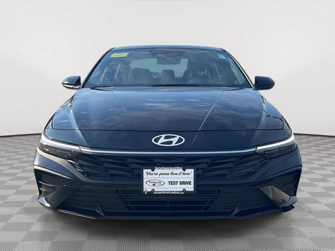Used 2025 Hyundai Elantra Sport FWD image 37