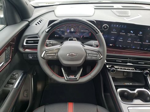 New 2026 Chevrolet Traverse RS image 13