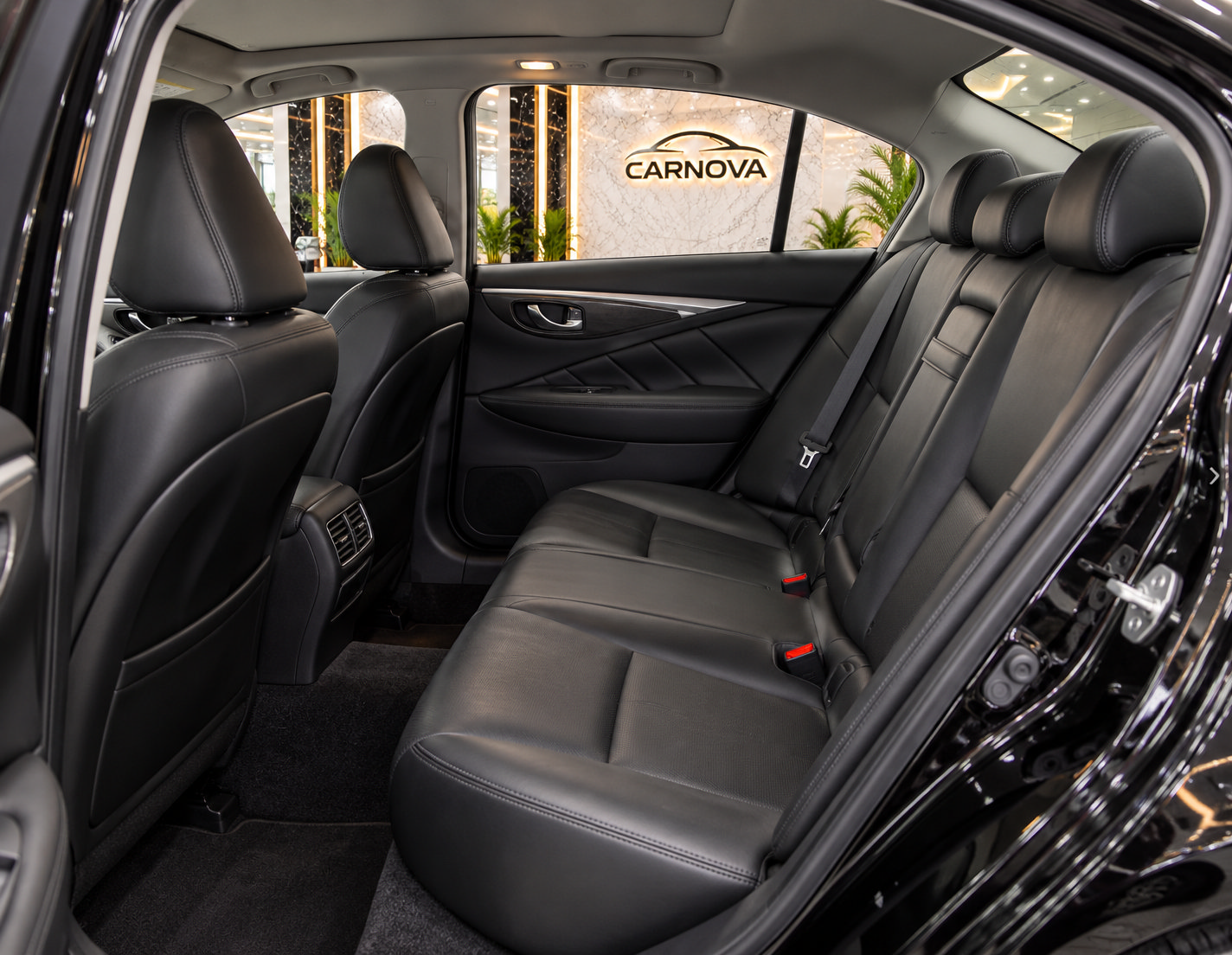 Used 2018 INFINITI Q50 Luxe RWD image 11