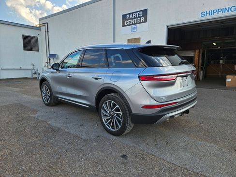 Used 2024 Lincoln Corsair Reserve w/ Towing Package AWD/4WD image 4