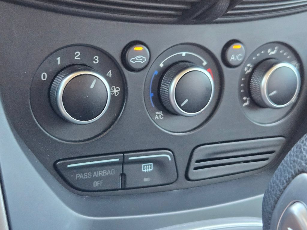 Used 2013 Ford Escape SE AWD/4WD image 25