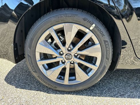 New 2026 Nissan Sentra SL w/ Floor Mat Package FWD image 13