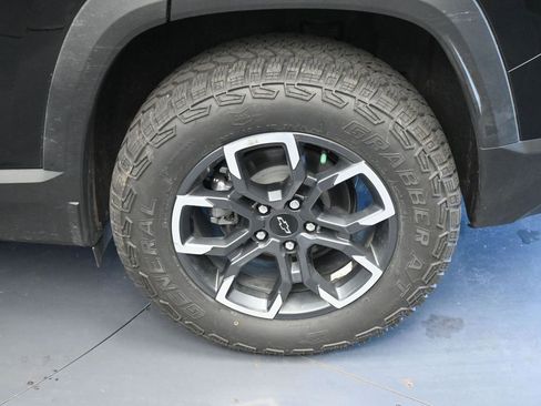 New 2026 Chevrolet Equinox ACTIV w/ Convenience Package III image 12