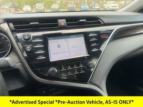 Used 2018 Toyota Camry LE image 37