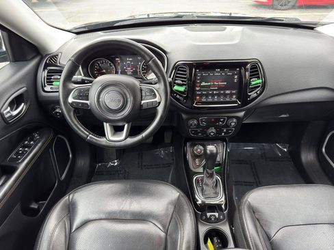 Used 2018 Jeep Compass Limited w/ Navigation Group AWD/4WD image 31
