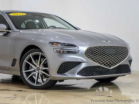 Used 2023 Genesis G70 2.0T RWD image 2