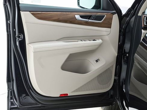 New 2026 Volkswagen Atlas SE image 58