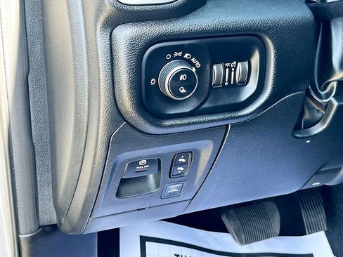 Used 2025 RAM 1500 Big Horn RWD image 10