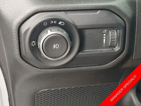 Used 2023 Jeep Wrangler Sport AWD/4WD image 27