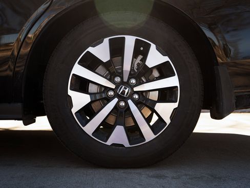 Certified 2025 Honda Odyssey EX-L image 15