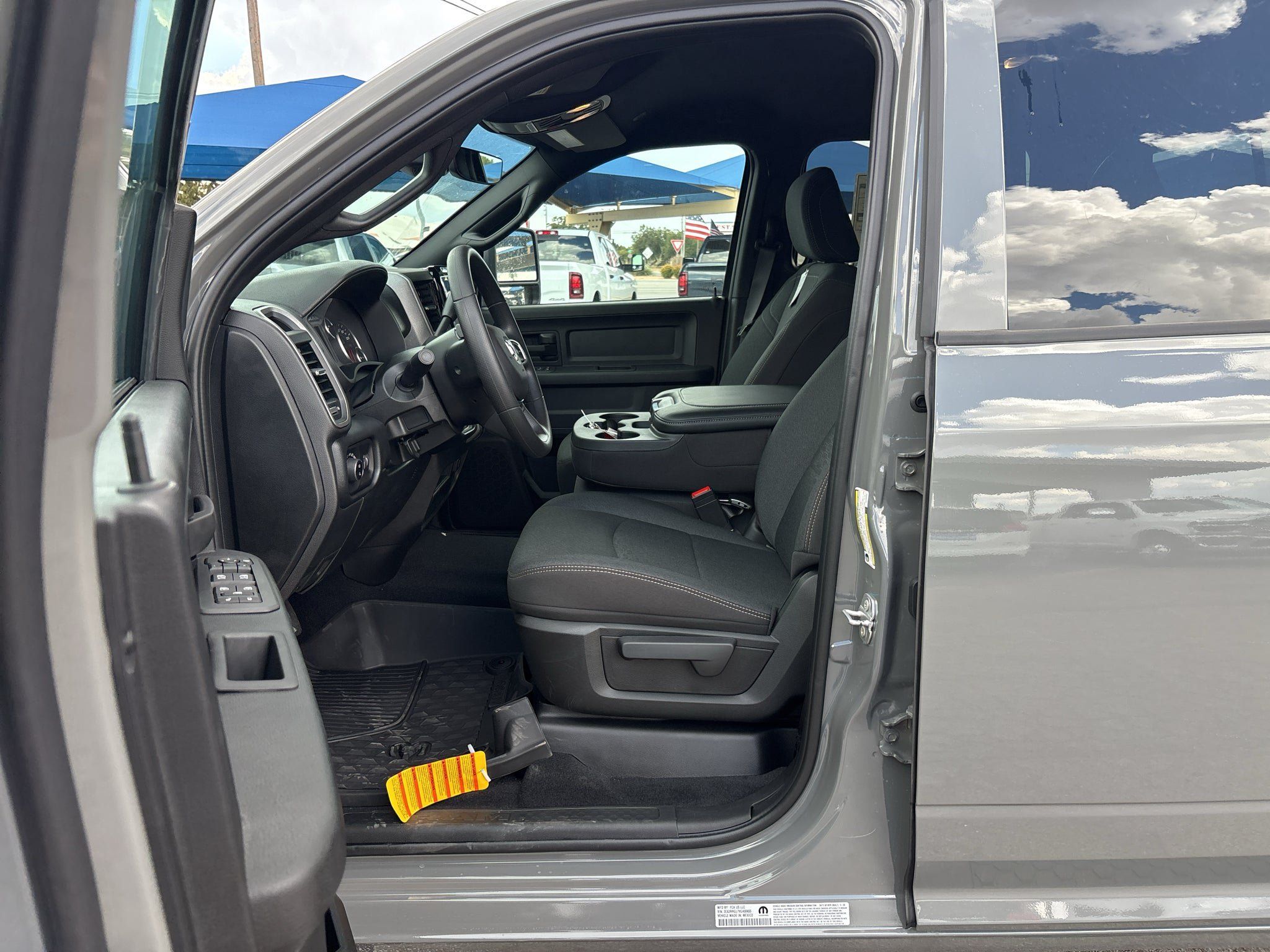 New 2027 RAM 3500 Tradesman AWD/4WD image 18