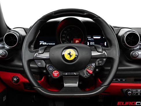 Used 2021 Ferrari F8 Tributo RWD image 39