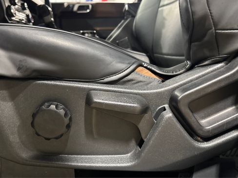 Used 2022 Ford Bronco Outer Banks AWD/4WD image 18