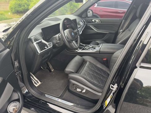 Used 2024 BMW X7 xDrive40i w/ Executive Package AWD/4WD image 8