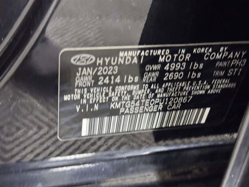 Used 2023 Genesis G70 3.3T w/ Sport Advanced Package image 16