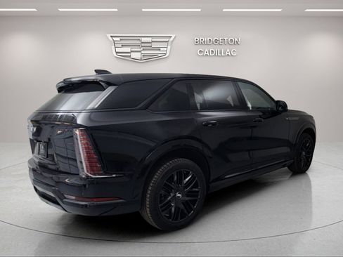 New 2025 Cadillac Escalade IQ Sport 2 w/ LPO, ONYX Package image 7